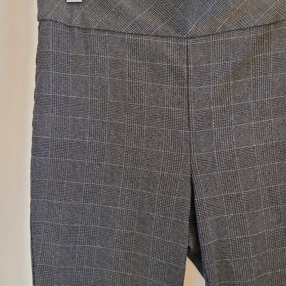 TWO for one!! RW&CO. High-Rise Slim-Leg City Legging Pants - Picture 2 of 9